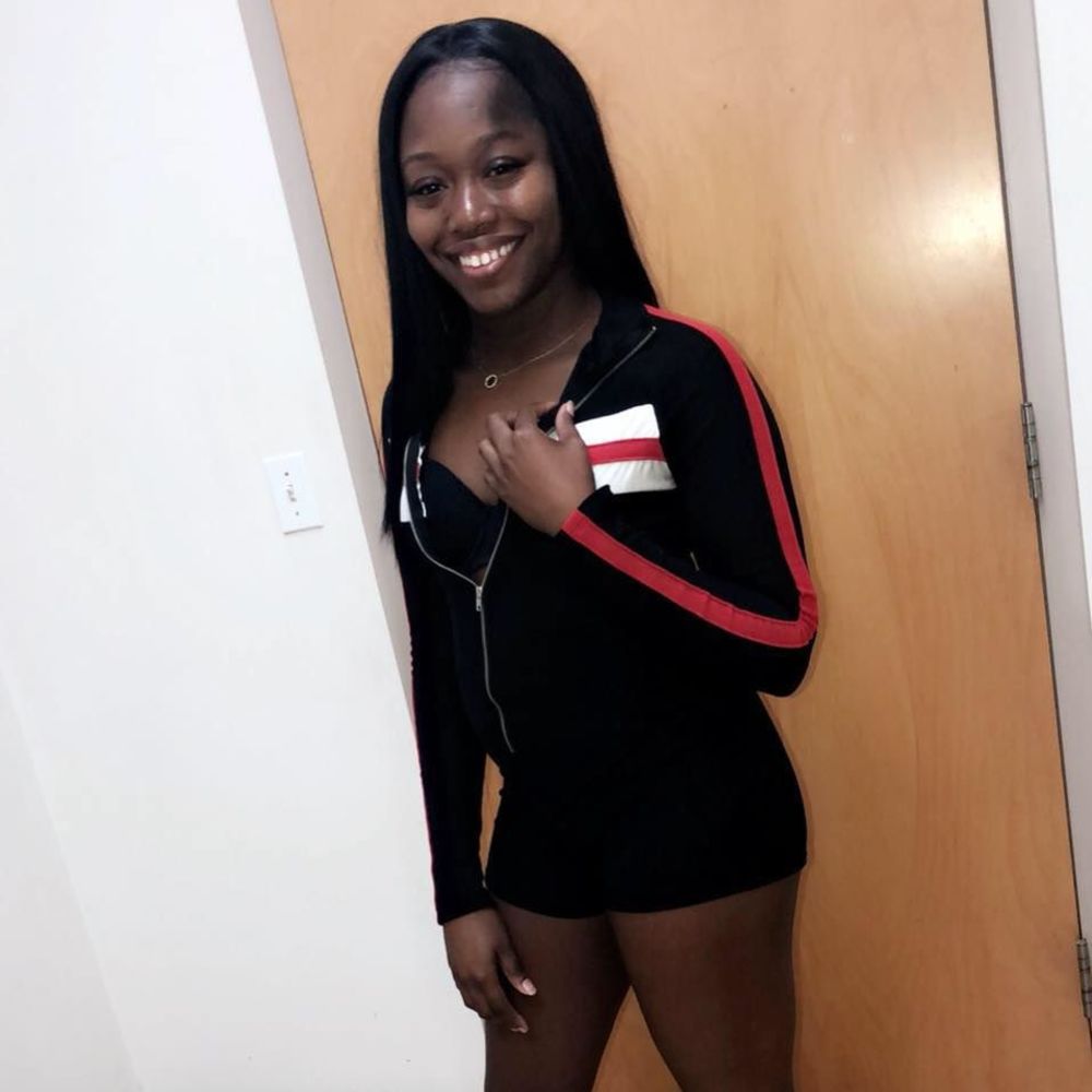 Meet your Posher, Queenetta